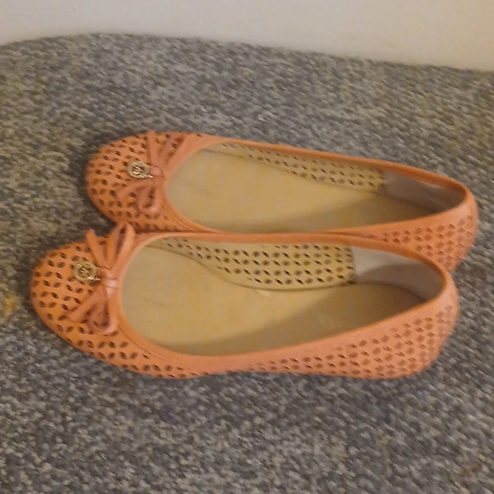 Michael Kors Women's Coral Cutout Flats Size 3